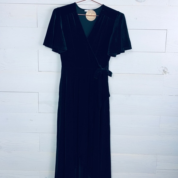 1 LEFT Sasha Velvet Black Dress, Must have 🌹 - Picture 6 of 7